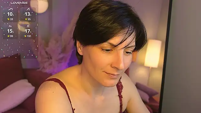 LorenDaze Adlı Modelin Canlı XXX Sohbeti