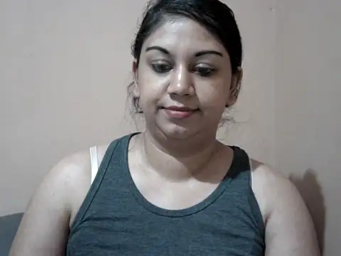 bellachow10 লাইভ XXX চ্যাট