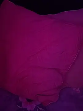 Živý XXX chat MiNniE_666