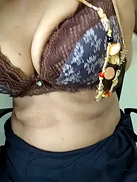 gaurika18 Webcam show