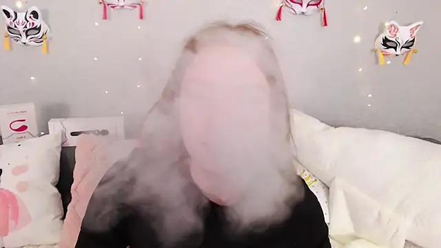 Chat +18 de Evarey_ ao vivo