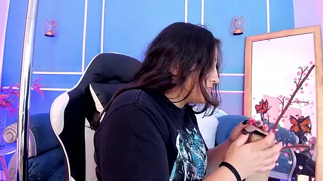 TaraTaylorr's Live XXX Chat