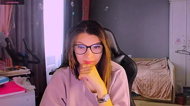 MollyLollipop Chat XXX live