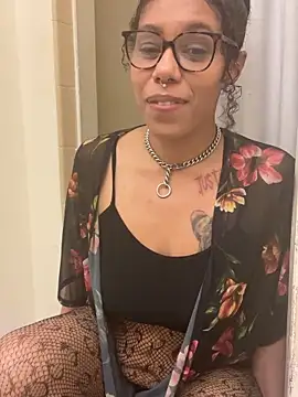 Princess_Desirae's Webcam Show