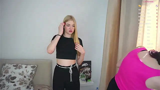 Онлайн чат XXX EllenReeves
