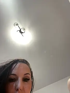 Playful_Amanda live XXX chat