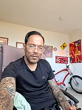Chat +18 de Mr_Graffitimile ao vivo