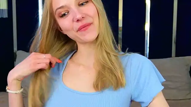 Chatroom XXX en direct de 4example_Chloe