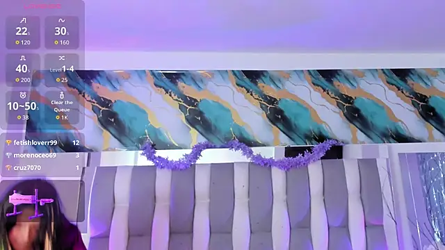 Chat +18 de IsaDiiaz ao vivo
