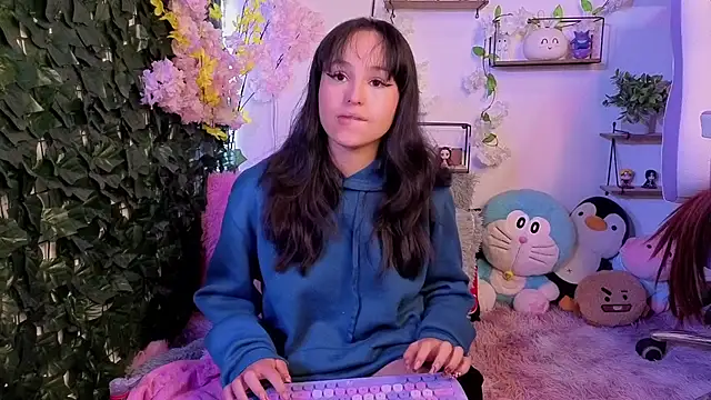 Eymmy_24's Live XXX Chat