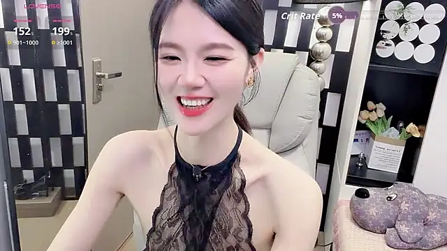 Yueyue-MM 网络视讯表演