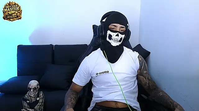 cash_master888 élő XXX-chatje