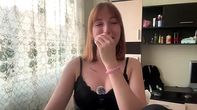 Chat +18 de AquilineOrites ao vivo