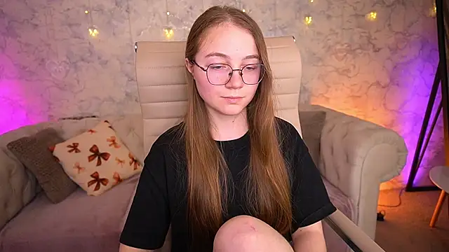 ArrinaWairr live XXX chat
