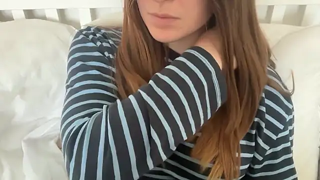 Chatroom XXX en direct de Lucyschickt