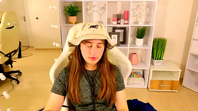 NadinnLn Live XXX chat