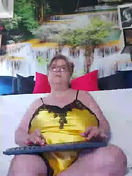 QueenPammy1 élő XXX-chatje