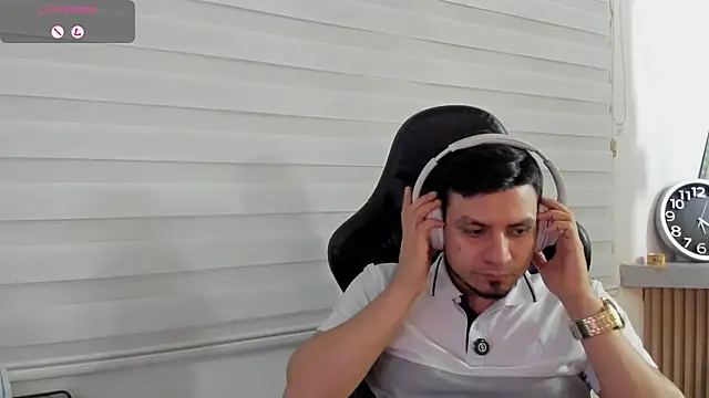 Rick_Adams webkamerás műsora