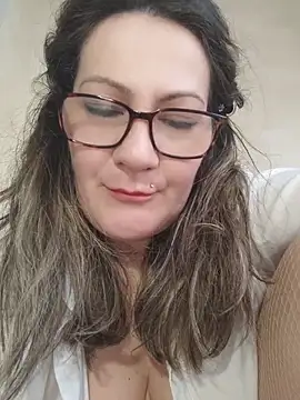 Lovely_Chiara's Webcam Show