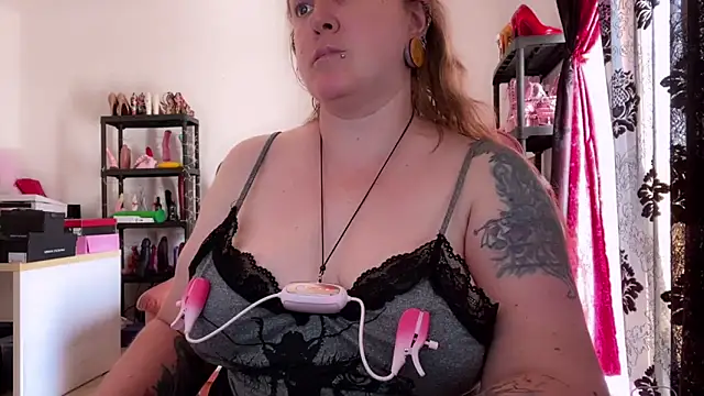 kisicaxx's Live XXX Chat