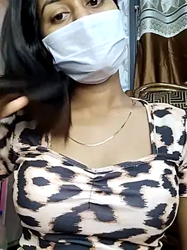 its_sophiaa webcam show