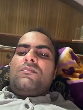 عرض كام hardlysuck
