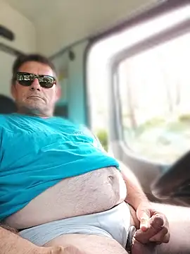 phil_truck_exhib Show in webcam