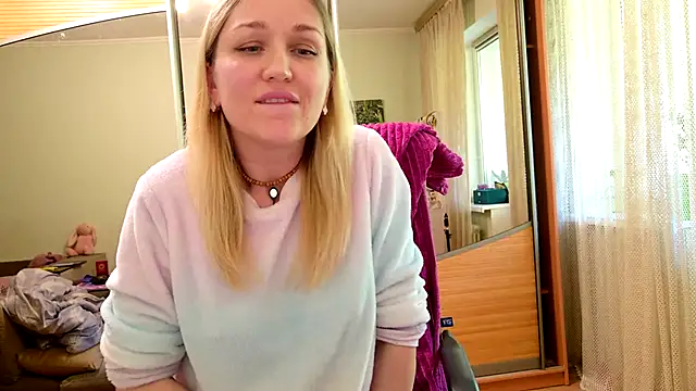 Chat +18 de Hotty_Evochka ao vivo