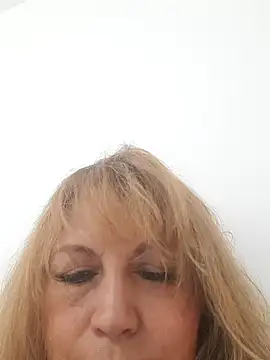 Kazsandraa Chat XXX in diretta