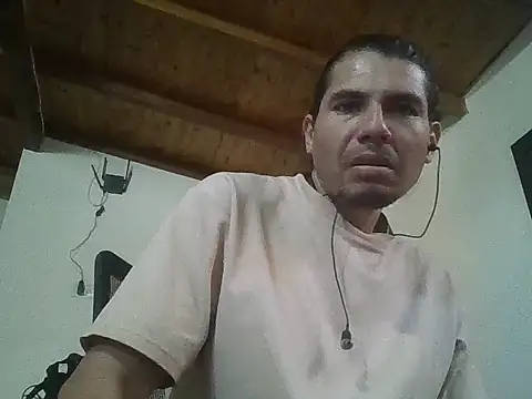 Show modela Manguerozotv na web-kameri