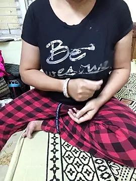 Swatanshi's Live XXX Chat