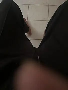 zxcvgf12300 Show Webcam