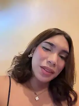 SideChick_Bunny Adlı Modelin Canlı XXX Sohbeti