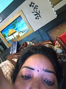 Ekta_bhabhi99 网络视讯表演