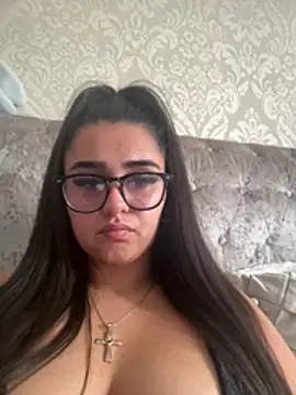 Wild_Busty_Niyah_XX – Live XXX-chat