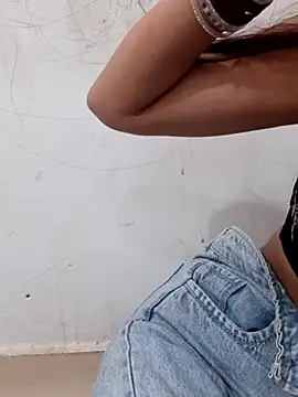 Cute_Nancy7 Adlı Modelin Web Kamerası Şovu