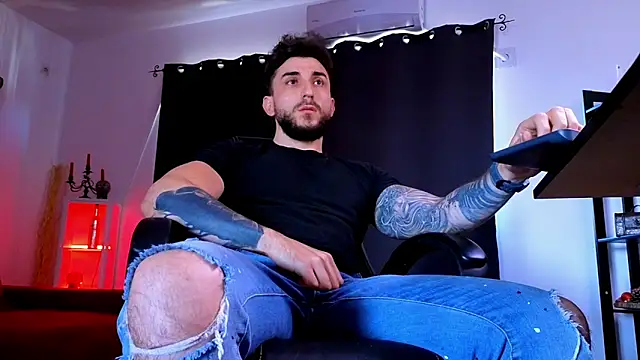 Chat XXX en directo de MightyAaron66