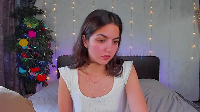 Milana_Crystal_のライブXXXチャット