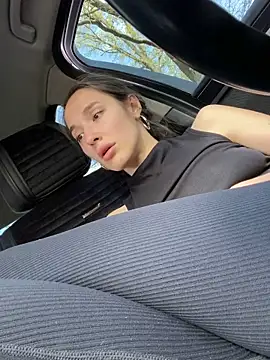 แชท XXX สดของ NotYourMiss