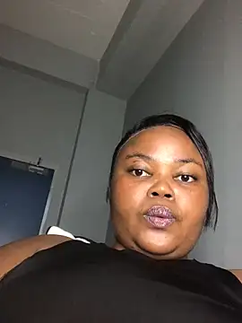 Chat XXX en directo de Curveysinaa