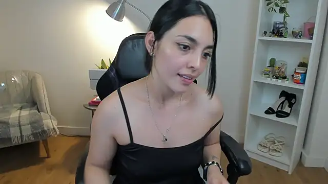Živý XXX chat _BellaEvans_