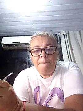 momismilf544 在線直播表演