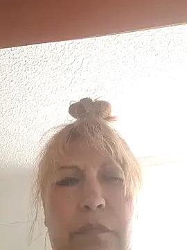 Chat XXX en directo de Kazsandraa