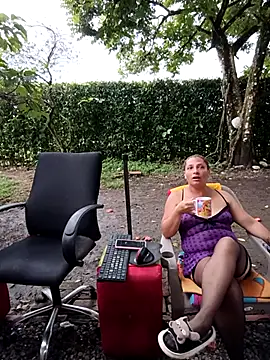 hotandfierylatinos2023 Pertunjukan Webcam