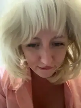 RonnieKiss' Live XXX Chat