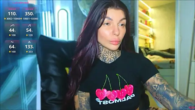 tattooedBabyy Chat XXX in diretta