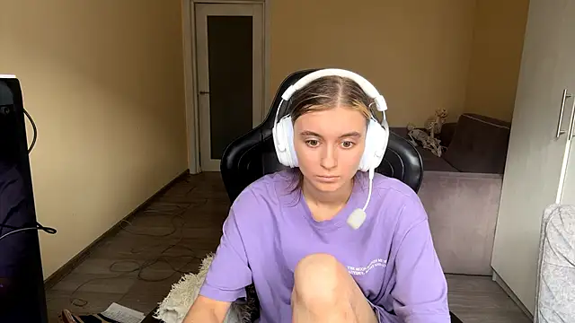 LueIvins' Live XXX Chat