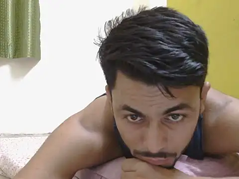 Stubborndesiboy webcam show