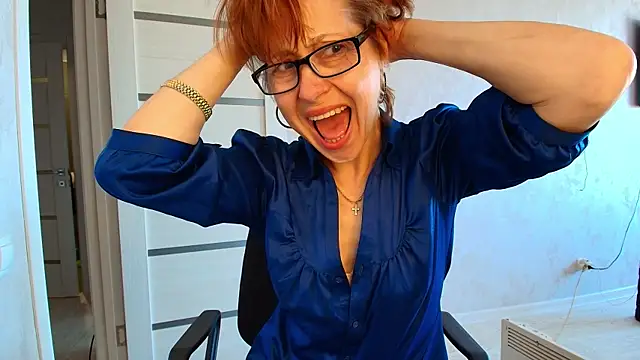 Chat XXX en directo de LioraWeiss