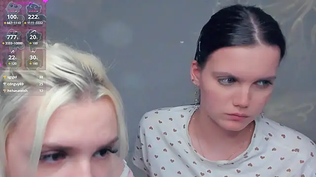 JuliannPaysour's Live XXX Chat